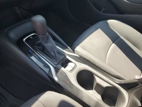 Used 2022 Toyota Corolla LE FWD image 19