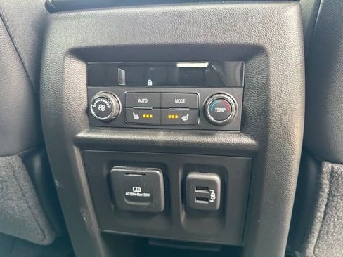 Used 2023 Chevrolet Traverse High Country w/ LPO, Floor Liner Package AWD/4WD image 14