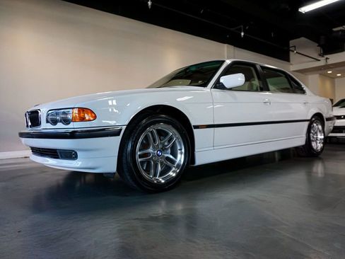 Used 1999 BMW 740iL image 93