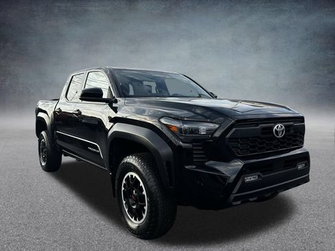 Used 2024 Toyota Tacoma TRD Off-Road AWD/4WD image 2