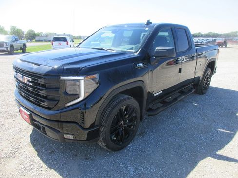 New 2026 GMC Sierra 1500 Elevation w/ Elevation Select Package AWD/4WD image 11