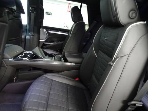 Used 2026 Cadillac Escalade V AWD/4WD image 4