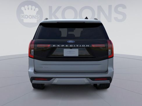 New 2026 Ford Expedition Platinum w/ Driver's Package image 7
