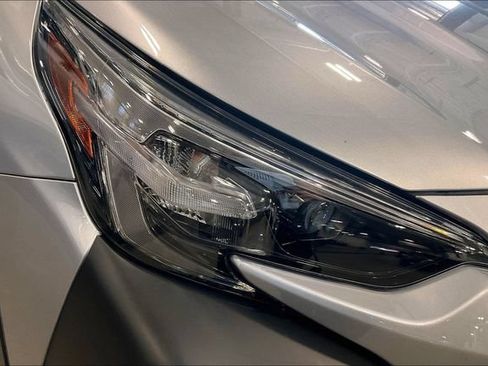 Used 2025 Subaru Outback Premium AWD/4WD image 28