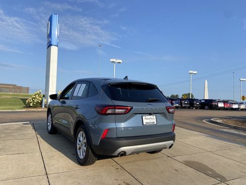 Used 2025 Ford Escape Active FWD image 10