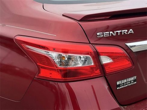 Used 2017 Nissan Sentra SR image 10