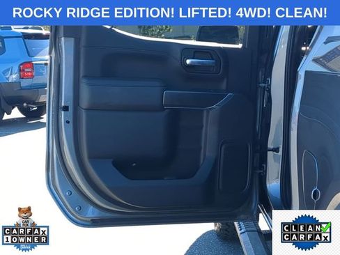 Used 2021 GMC Sierra 1500 AT4 w/ AT4 Premium Package image 31