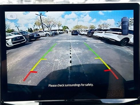 Used 2024 Ford Expedition XLT image 15