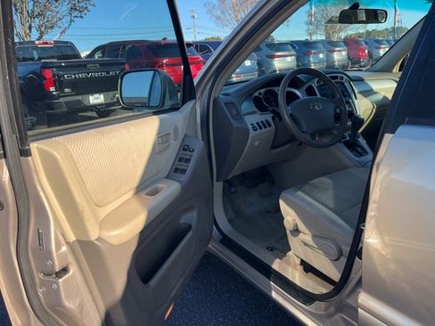 Used 2006 Toyota Highlander V6 image 4