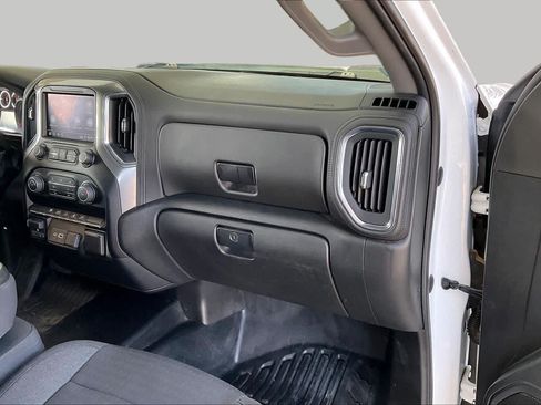 Used 2023 Chevrolet Silverado 2500 LT AWD/4WD image 16