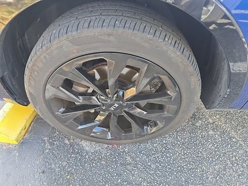 Certified 2021 Kia Sorento SX image 27