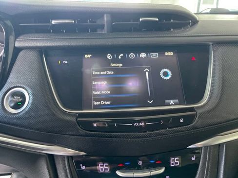 Used 2017 Cadillac XT5 Luxury w/ Driver Awareness Package FWD image 26