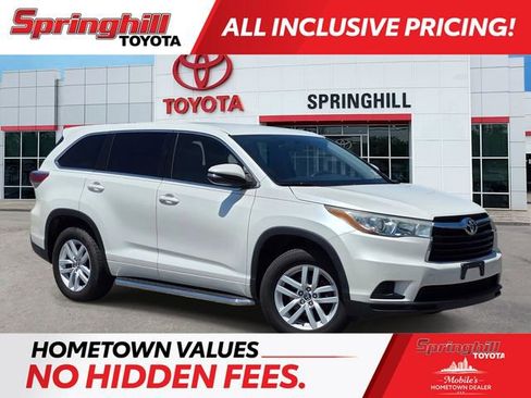 Used 2016 Toyota Highlander LE FWD image 1
