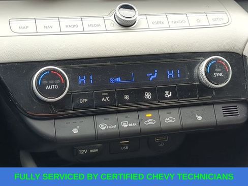 Used 2022 Hyundai Elantra Limited image 34