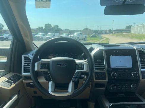 Used 2017 Ford F250 Lariat w/ Chrome Package AWD/4WD image 18