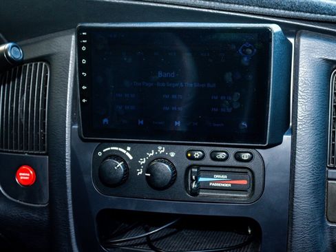 Used 2005 Dodge Ram 1500 Truck 2WD Quad Cab image 16