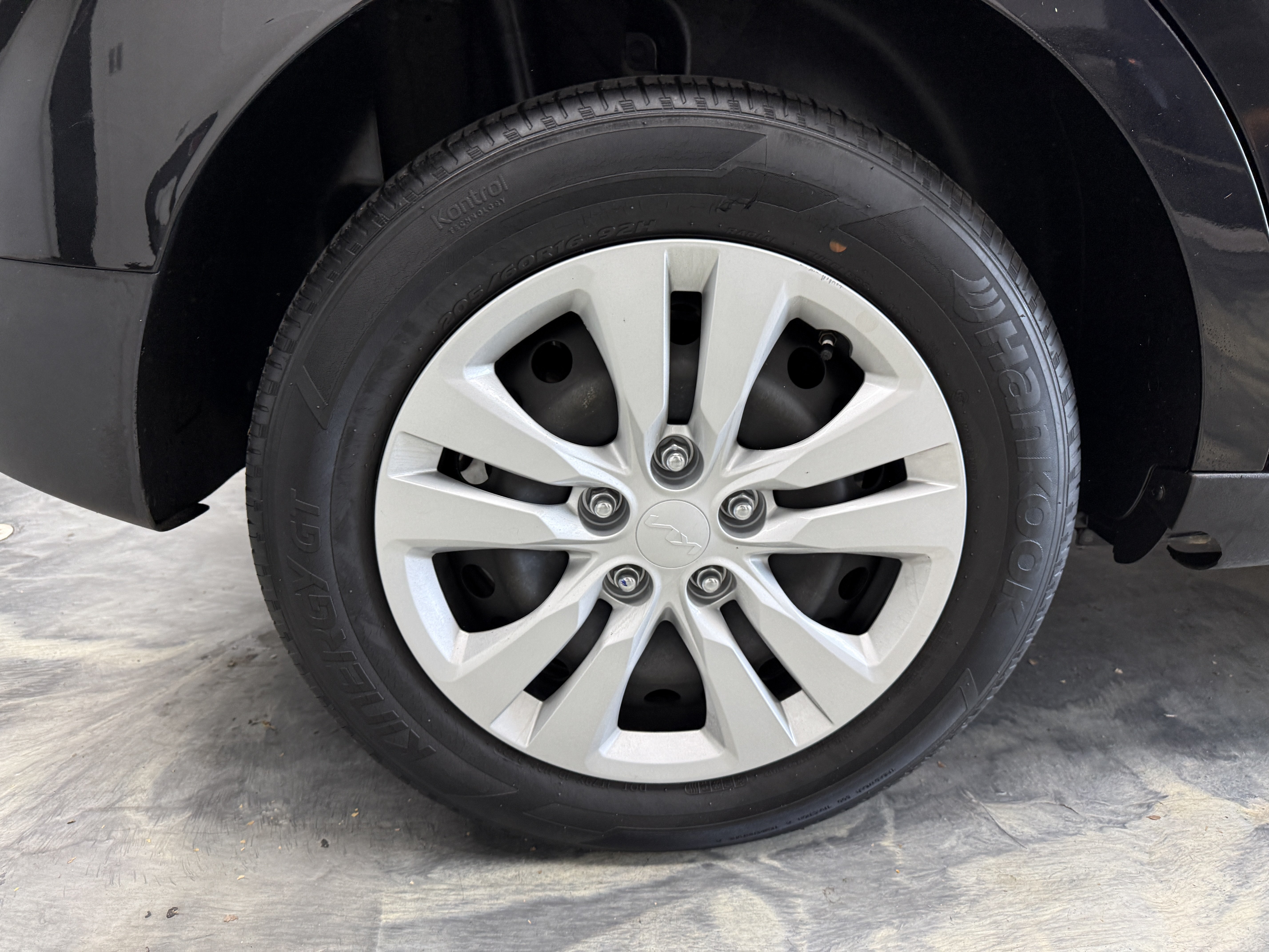 Used 2022 Kia Soul LX FWD image 24