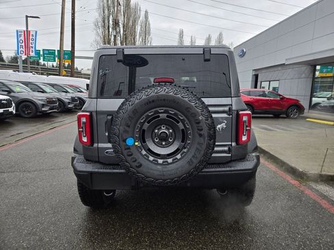 New 2025 Ford Bronco Badlands image 6
