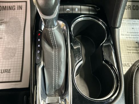Used 2023 Buick Encore GX Select w/ Sport Touring Package FWD image 6