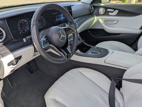 Used 2022 Mercedes-Benz E 350 Sedan image 23