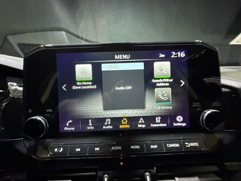 Used 2023 Nissan Pathfinder Platinum image 28