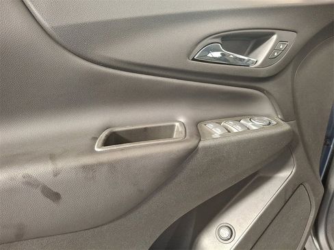 Used 2021 Chevrolet Equinox LT image 13