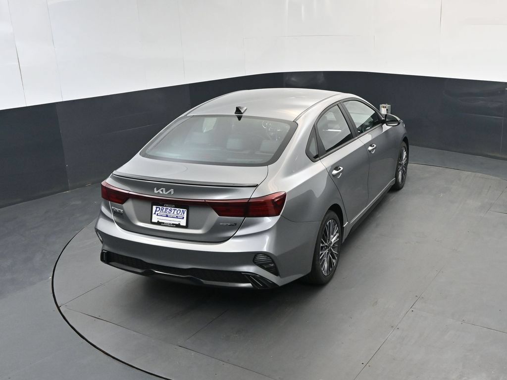 Certified 2022 Kia Forte GT-Line FWD image 32