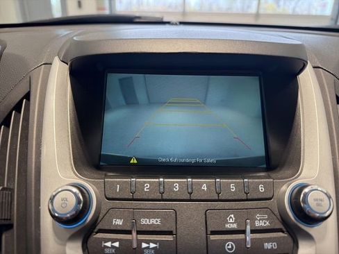 Used 2017 Chevrolet Equinox LT w/ Convenience Package FWD image 18