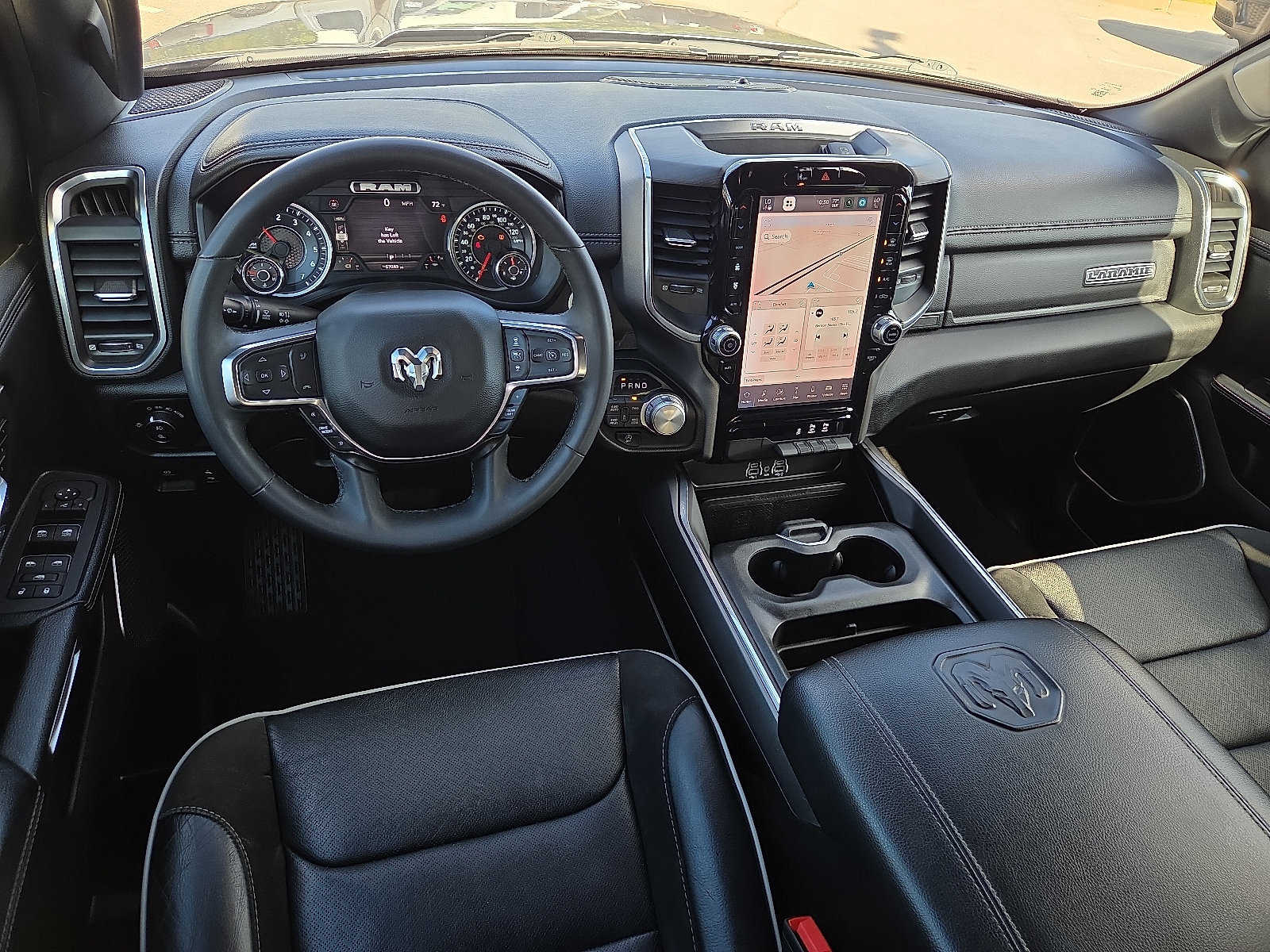 Used 2025 RAM 1500 Laramie AWD/4WD image 11