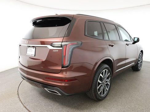 Used 2022 Cadillac XT6 Sport image 4