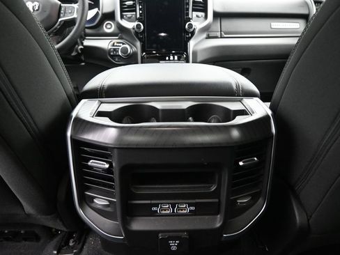 Used 2025 RAM 1500 Big Horn AWD/4WD image 26