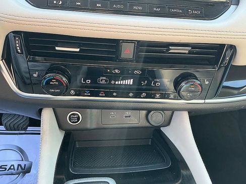 Certified 2023 Nissan Rogue SL w/ SL Premium Package AWD/4WD image 18