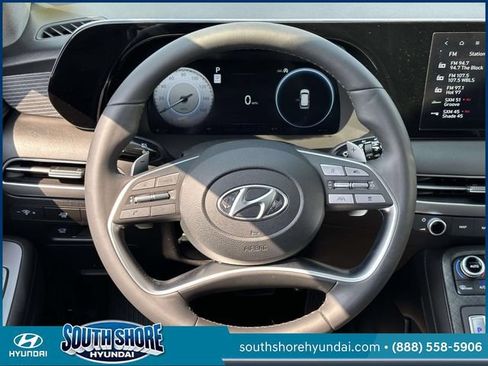 Certified 2024 Hyundai Palisade Limited AWD/4WD image 17