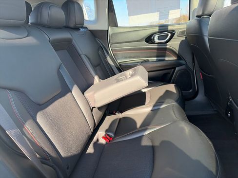 Used 2022 Jeep Compass Trailhawk w/ Sun and Sound Group image 39