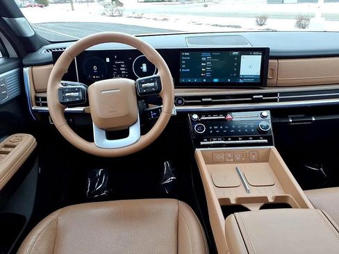 Used 2024 Hyundai Santa Fe Limited image 23