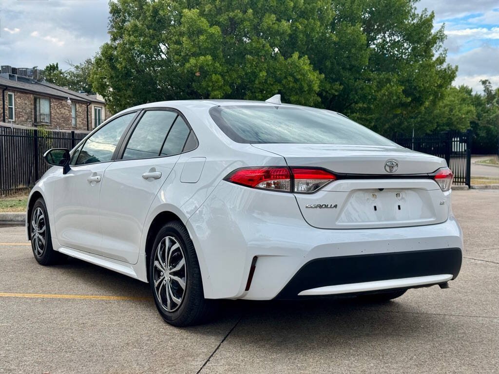 Used 2021 Toyota Corolla LE w/ Carpet Mat Package (TMS) FWD image 4