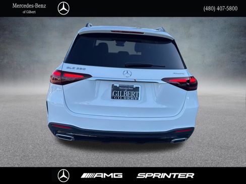 Used 2024 Mercedes-Benz GLE 350 4MATIC image 4