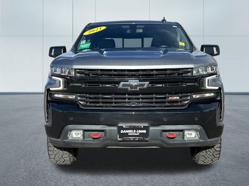 Used 2021 Chevrolet Silverado 1500 LT Trail Boss w/ Convenience Package II image 3
