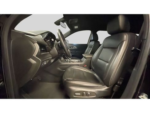 Used 2023 Chevrolet Traverse LT AWD/4WD image 12