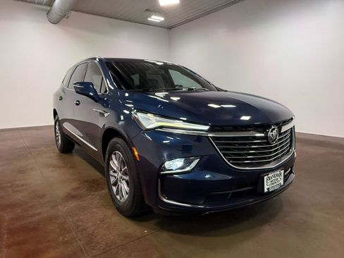 Used 2023 Buick Enclave Essence AWD/4WD image 30