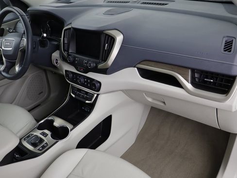 Used 2024 GMC Terrain Denali w/ Denali Premium Package image 22