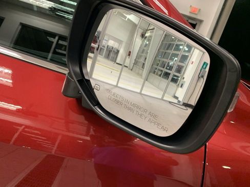 Used 2024 Subaru Outback Premium image 22