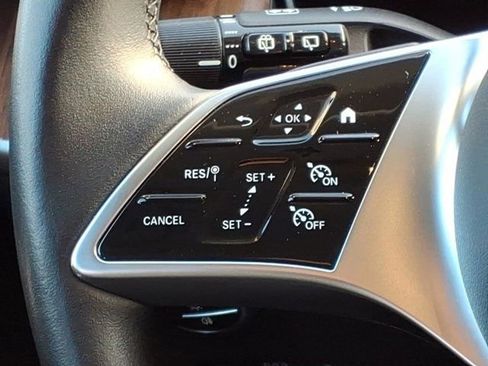 Certified 2025 Mercedes-Benz GLC 350e 4MATIC image 10