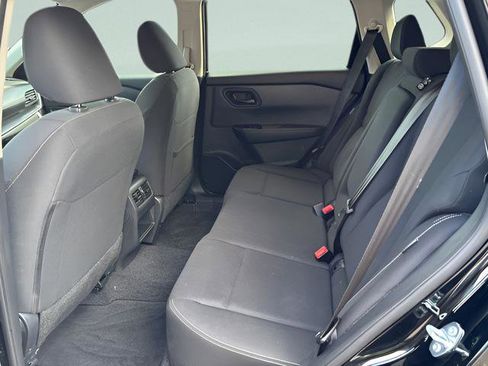 Used 2025 Nissan Rogue S AWD/4WD image 5