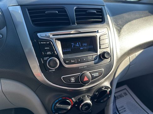 Used 2016 Hyundai Accent SE image 24