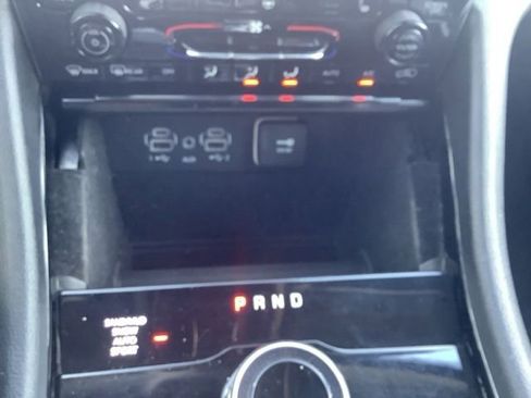 Used 2022 Jeep Grand Cherokee L Limited image 22