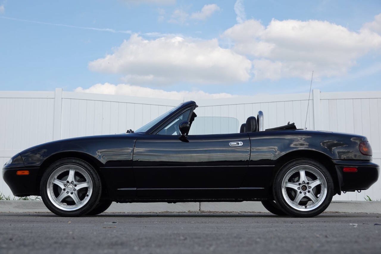 Used 1996 MAZDA MX-5 Miata RWD image 22