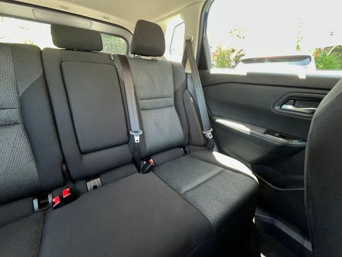 Used 2025 Nissan Rogue SV FWD image 39