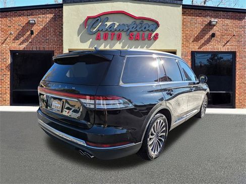 Used 2020 Lincoln Aviator Reserve w/ Equipment Group 201A image 3