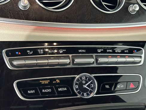 Used 2020 Mercedes-Benz E 350 Sedan image 19